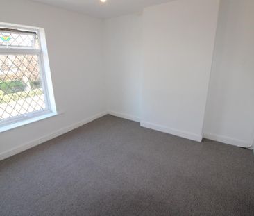 4 bedroom detached house to rent - Photo 5