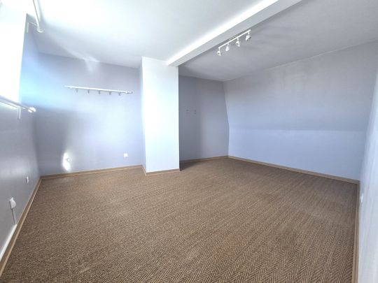 Location Appartement 2 pièces 62m² LINSELLES 59126 - Photo 1