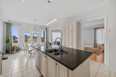 For Lease - 55 Marbrook Street, Richmond Hill, Ontario - Photo 4