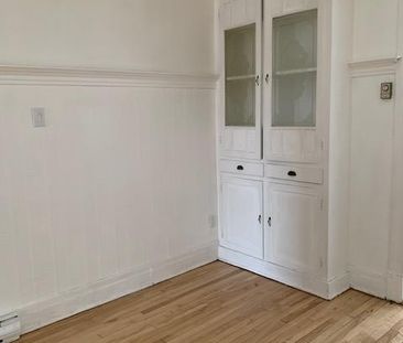 Logement 4 ½ à louer (1375$) (électroménagers inclus) - Photo 2