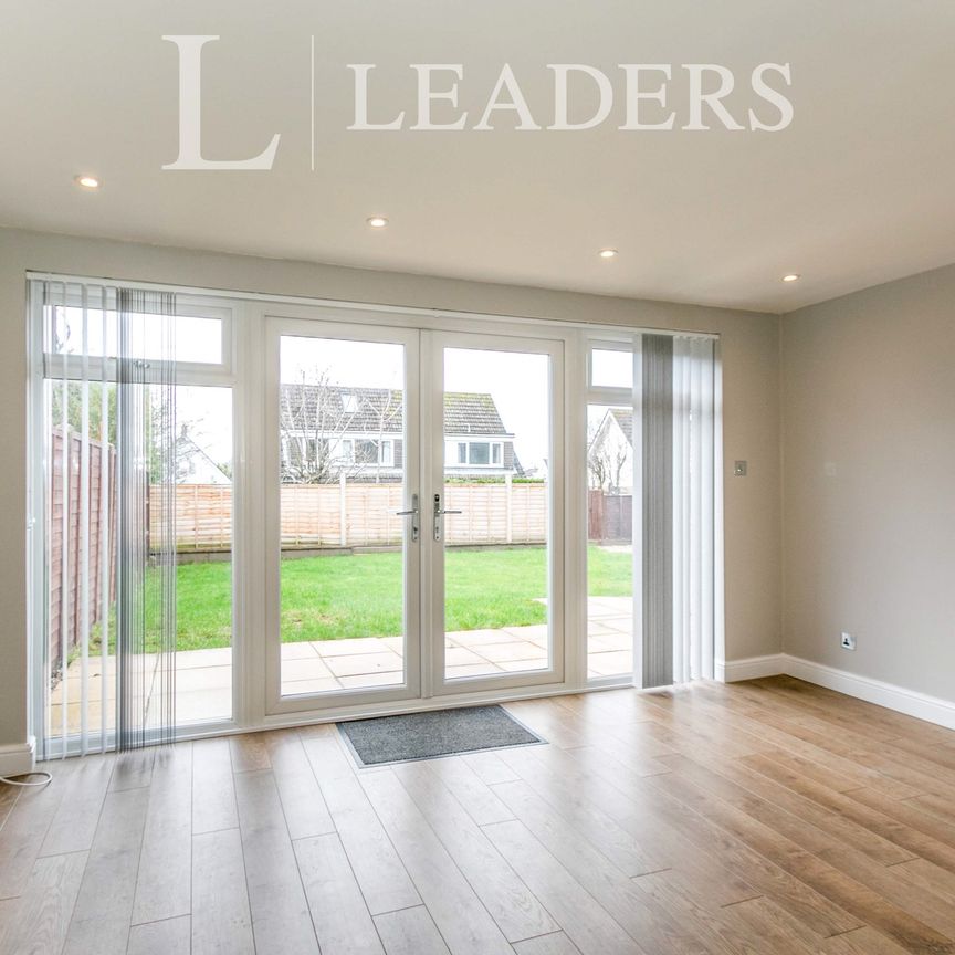 3 bedroom house to rent Conifer Avenue, Poole, BH14 - Photo 1