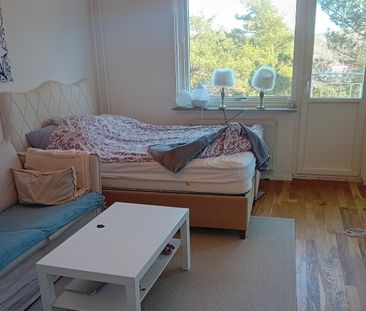 Skogsmilsgatan, Västra Frölunda - Photo 2