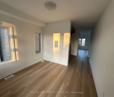 Detached Home For Lease | X8097608 - Photo 1