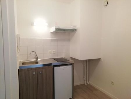 Location Appartement 1 pièce 31m² MONT DE MARSAN 40000 - Photo 4