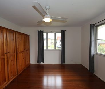 4 Bedroom Home in Mansfield - Photo 2