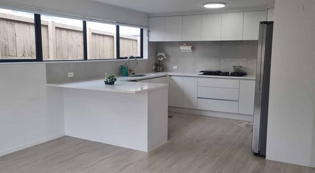 4Bed near new flat - Photo 1