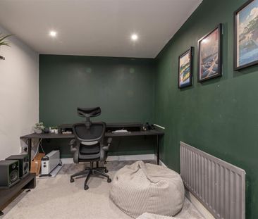 3 bed town house to rent in Rosevale View, Sowerby Bridge - Photo 2