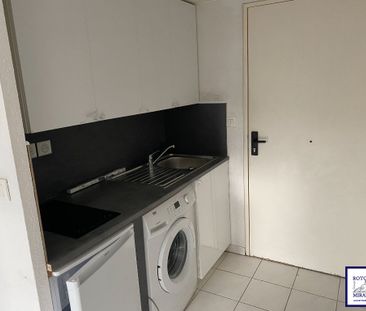 Location Appartement 1 pièce 26m² - Photo 3