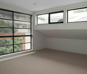 Inner-City Living with Rare 3-Car Parking in Prime South Melbourne ... - Photo 2