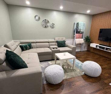 For Lease - 130 Waller Street, Whitby, Ontario - Photo 2