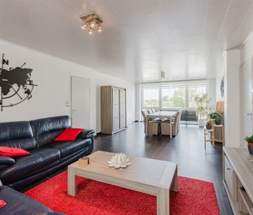 Aangenaam 2 slaapkamer appartement met garage en vlotte verbinding - Foto 6