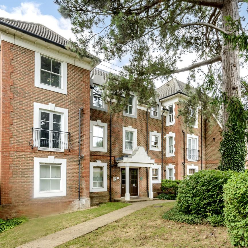 Devonshire House, Woodside Park Road, London - Photo 1