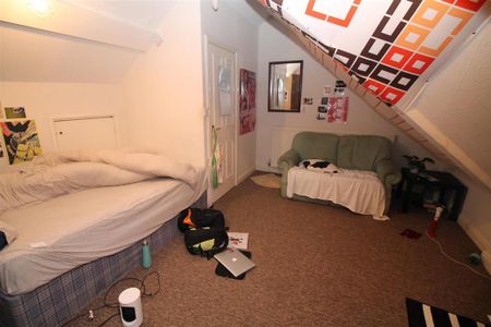 6 bedroom terraced house to rent - Photo 3