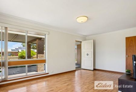 Character Home in Terrific Central Location - Photo 4