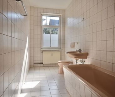 GRÜNA • 5 Zimmer • SONNIG • 2 Tageslichtbäder • Laminat • ruhige id... - Photo 3