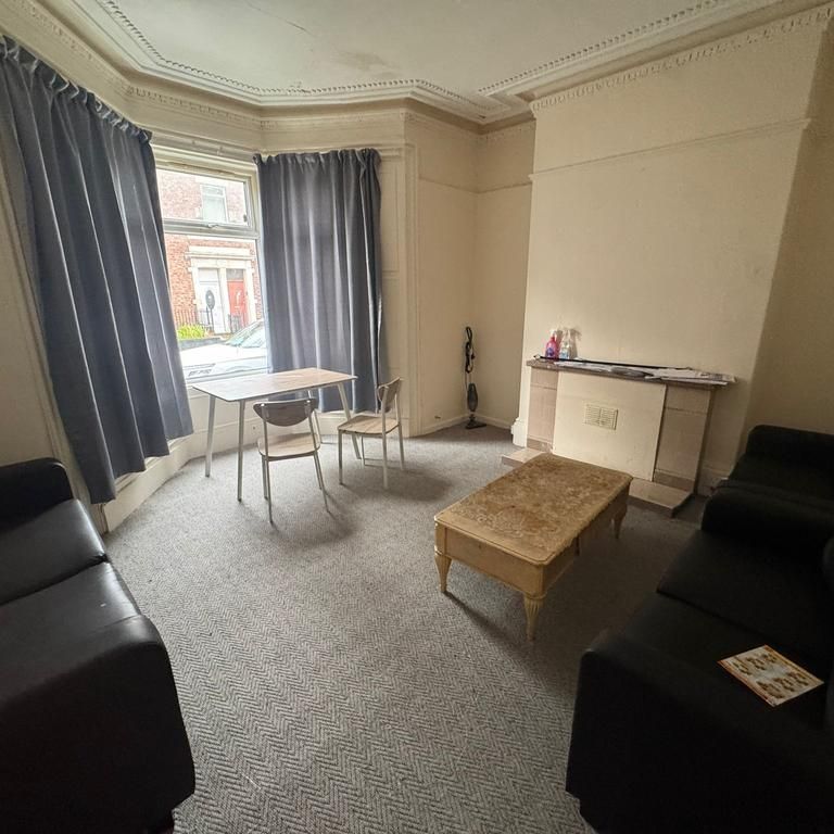 4 bedroom house to rent - Photo 1