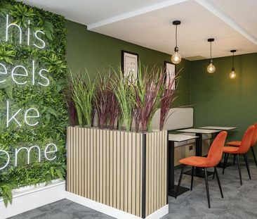 1 bedroom in a flat share to rent - Photo 1