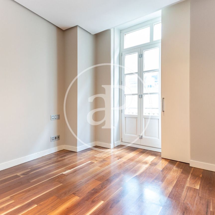 Flat for rent with Terrace in San Francesc (Valencia) - Photo 1