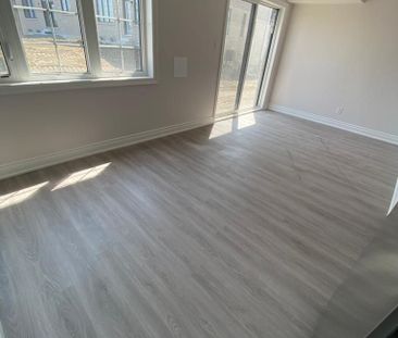 For Lease - 2697 Delphinium Trail, Pickering, Ontario - Photo 2