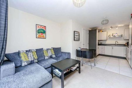 Pooles Park, Finsbury, N4 - Photo 2