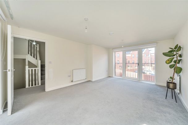 3 bedroom townhouse to rent All Saints Road, Leicester, Leicestershire, LE3 - Photo 1