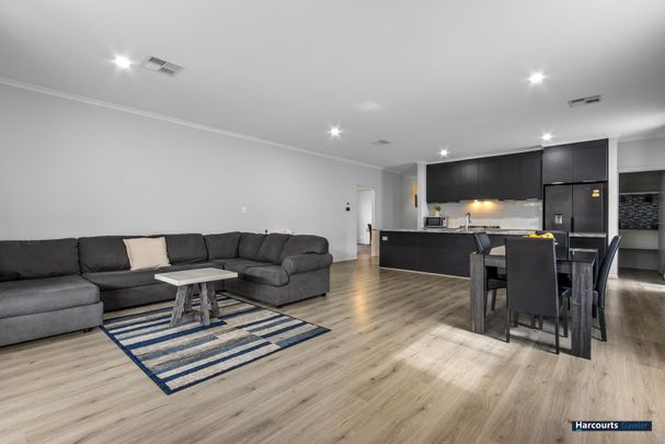 25 Olsen Way, Munno Para SA 5115 - Photo 1