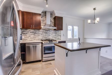 For Lease - 210 Bayview Avenue, Georgina, Ontario - Photo 2