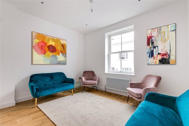 Redfield Lane, Earls Court, SW5, London - Photo 1