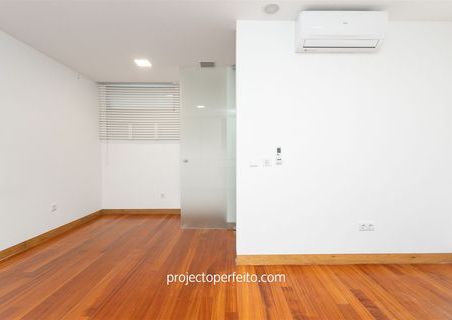 Moradia em Banda T3+1