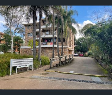 2/211-215 Dunmore Street, Wentworthville, NSW 2145 - Photo 4