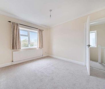 Whitworth Close, Gosport, PO12 - Photo 3