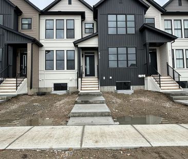 3 Bedroom 1 Den Townhouse in Airdrie - Available November 1, 2025 - Photo 1