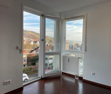 Helle & Möbelierte 1-Zimmer-Wohnung mit Duplex Garage & Keller - Photo 4