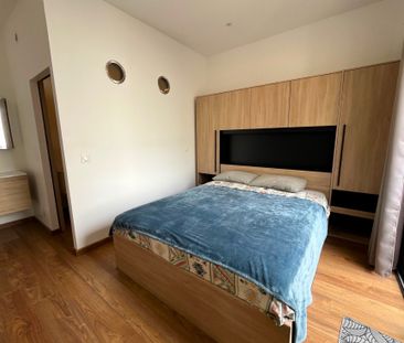 Location Appartement 4 pièces 77m² ST DENIS 97400 - Photo 3