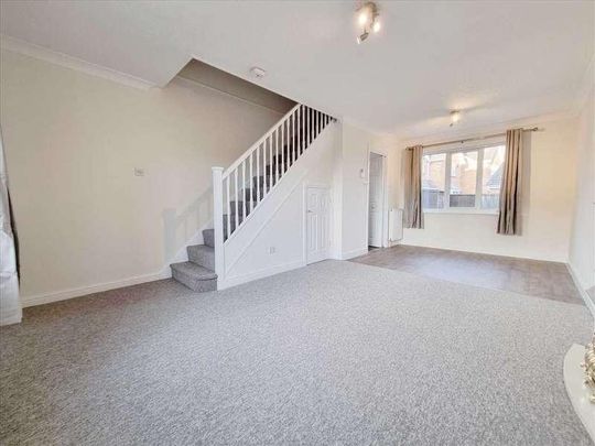 Hawthorn Drive, Sleaford, NG34 - Photo 1