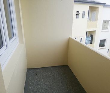 Große 3-Zimmer-Wohnung mit Balkon in Bremerhaven-Lehe - Foto 3