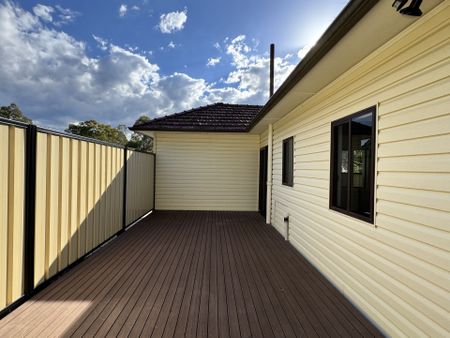 Freshly Updated Home in a Convenient Wallsend Location - Photo 2