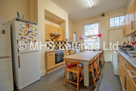 Room C, 15 Regent Park Terrace, Leeds, LS6 2AX - Photo 3