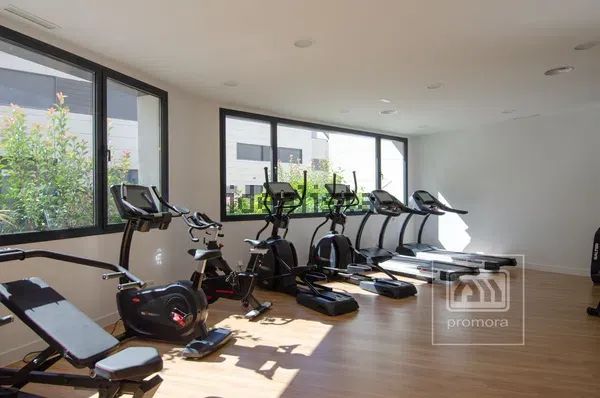 Alquiler de chalet pareado en La Moraleja urbanización - Photo 1