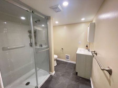 For Lease - 248 McLellan Court Unit# 2, Kingston, Ontario - Photo 3