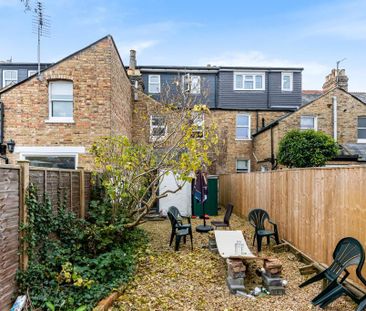 5 bedroom terraced house to rent - Photo 2