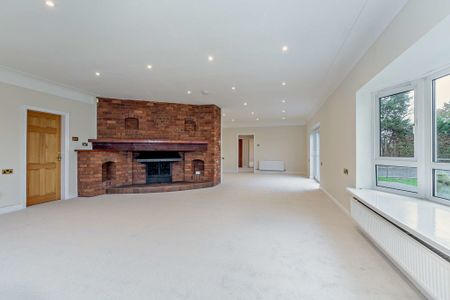 4 Bedroom , Chester - Photo 4