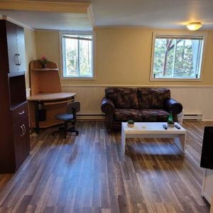 CHAMBRE À LOUER À SAINT-AGATHE-DES-MONTS,PRES DE TOUT LES SERVICES. - Photo 2