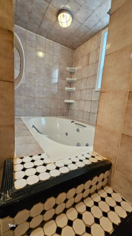 For Lease - 568 Rogers Road Unit# 2nd floor, Toronto, Ontario - Photo 3