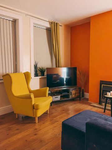 3 bedroom serviced apartment to rent - Photo 2