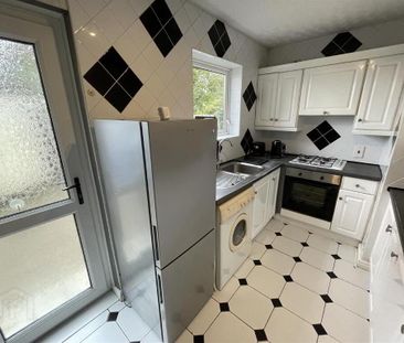 35 Glenalina Park, Belfast, BT12 7LD - Photo 2