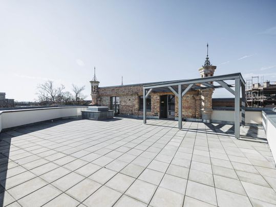 Stilvolles Wohnen: Erstklassige 3-Zimmer-Wohnung mit Terrasse und Einbauküche - Photo 1