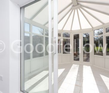Garratts Lane, Banstead, SM7 - Photo 2