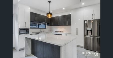 1 Regentville Drive, Elizabeth Hills, NSW 2171 - Photo 3