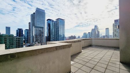 UPTOWN RESIDENCES: Yonge St & Bloor St (35 Balmuto St) AD#02306 - Photo 2